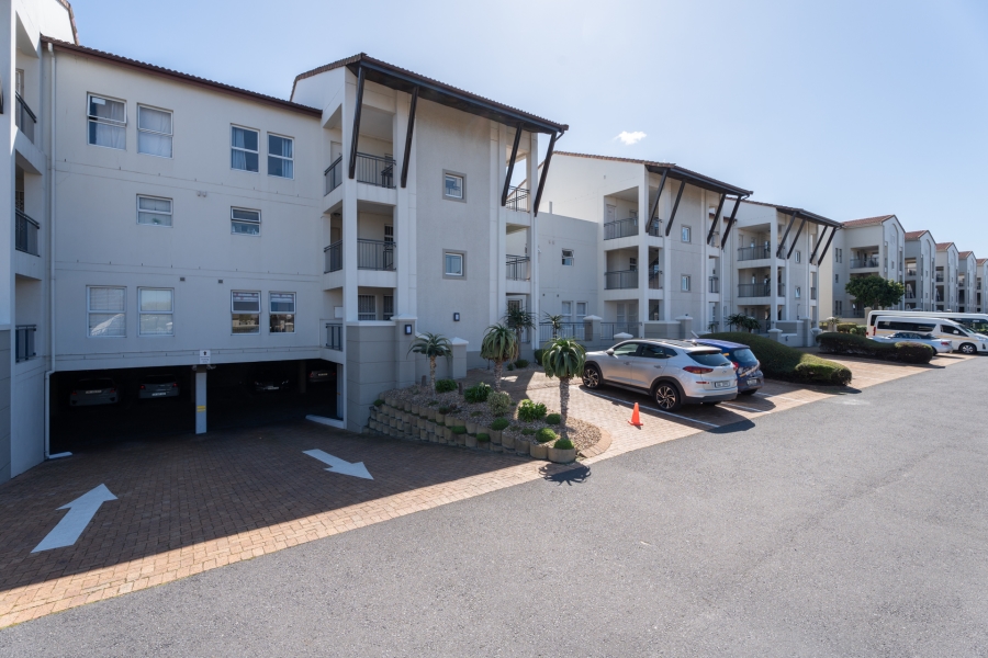 1 Bedroom Property for Sale in Royal Ascot Western Cape